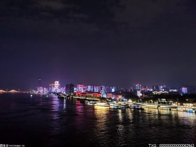 “五一”假期 南开区力保海河沿线夜景灯光设施正常运行 
